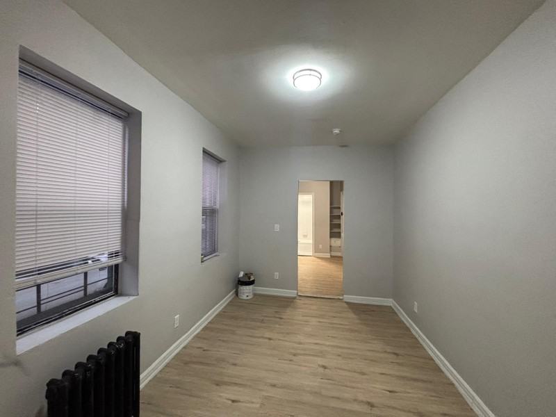 303 58th St - Photo 5 of 8