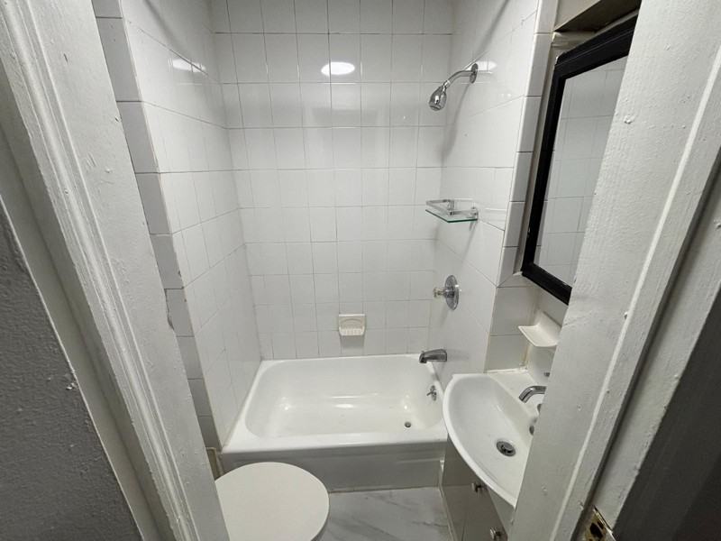 303 58th St - Photo 7 of 8