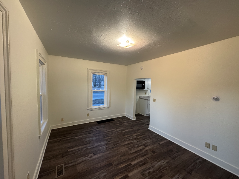 000 Vine St - Photo 2 of 16