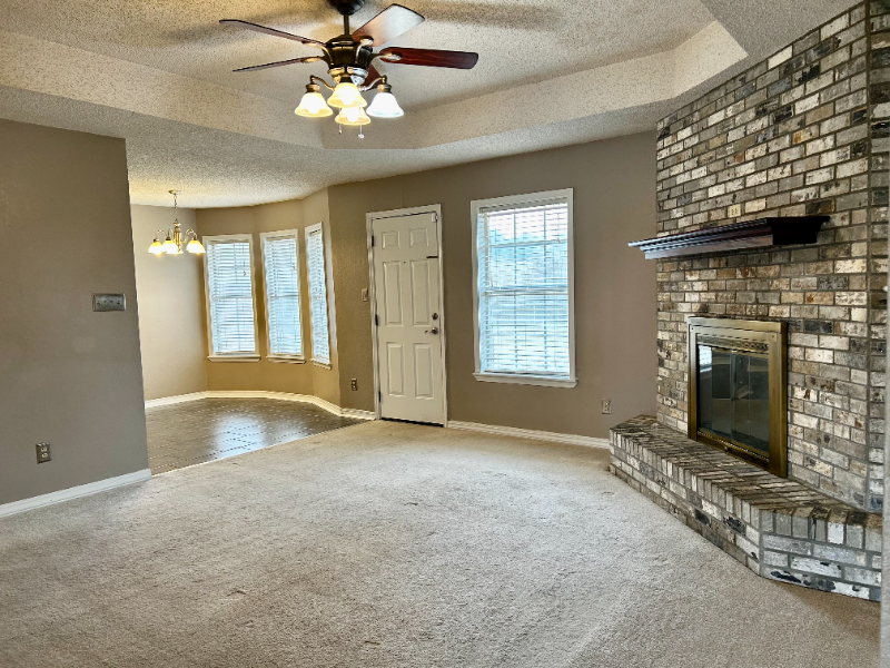 1907 Cotton Wood St - Photo 4 of 20