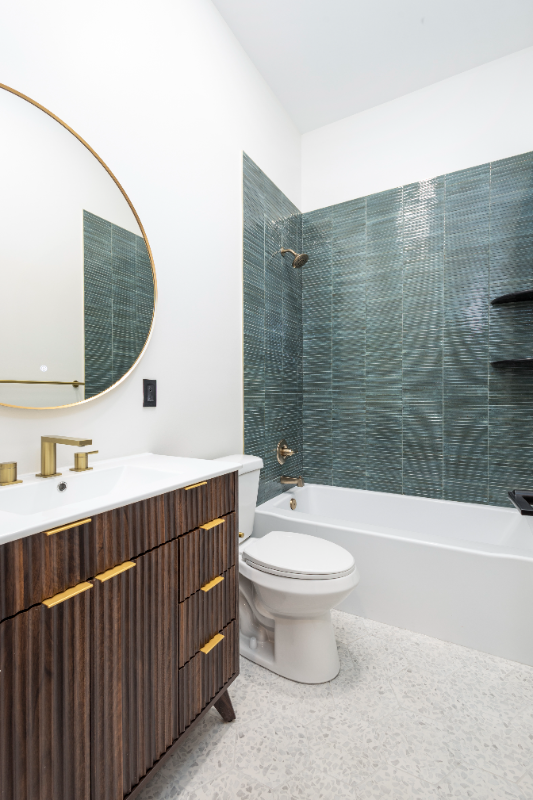 1613 N 33rd St - Photo 4 of 19