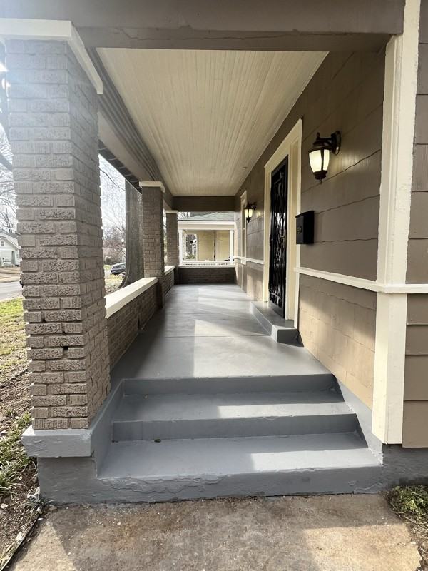 1994 Manila Ave - Photo 3 of 18