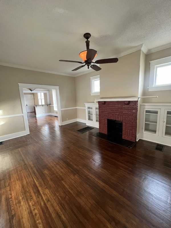 1994 Manila Ave - Photo 4 of 18