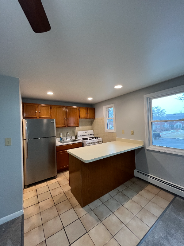 30 Carolyn Ter #B - Photo 7 of 18