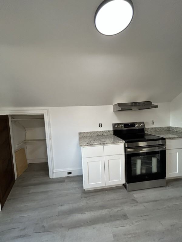 1814 Olive St #3 - Photo 3 of 12