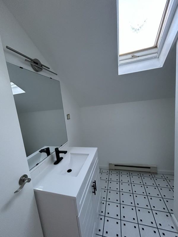 1814 Olive St #3 - Photo 6 of 12