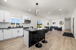 featured image of 15 Sandy Hill Ter