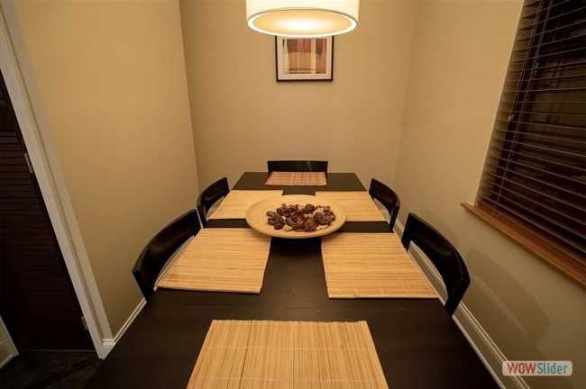 2104 W Roscoe St #2 - Photo 6 of 8