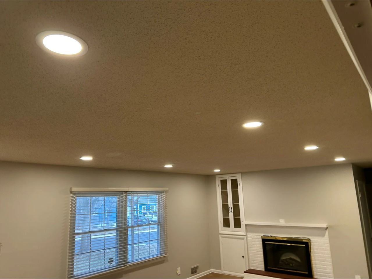 7416 Walmer St - Photo 7 of 9