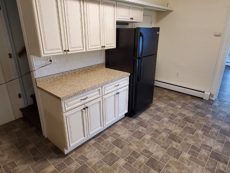 806 Ash St - Photo 3 of 13