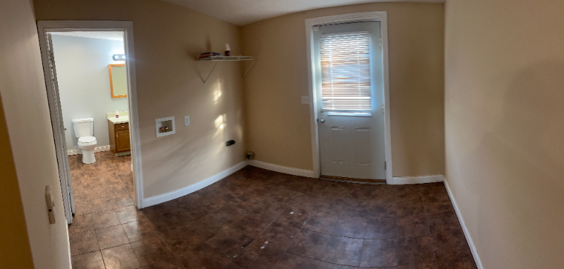 1637 Hoefgen St - Photo 7 of 10