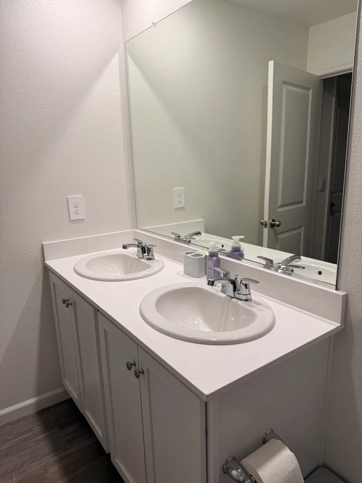 6424 Cervi Rd - Photo 4 of 8