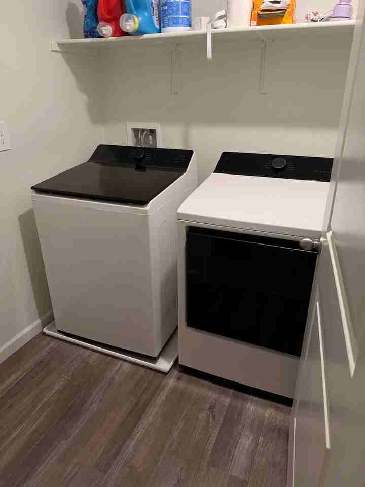 6424 Cervi Rd - Photo 5 of 8