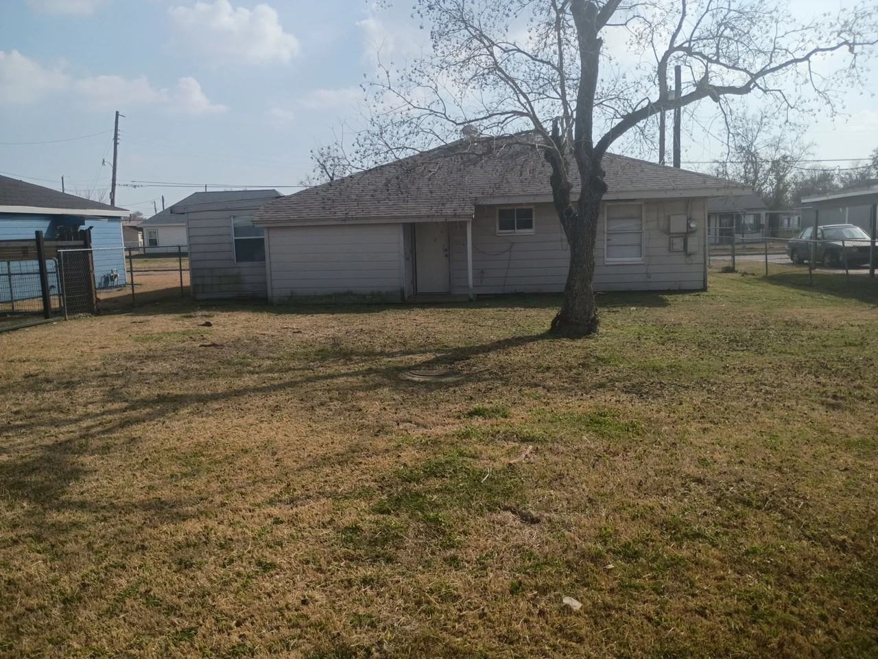 2803 7th St - Photo 3 of 9