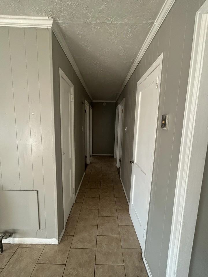 2803 7th St - Photo 7 of 9