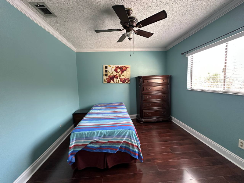 106 Coralwood Cir - Photo 2 of 5