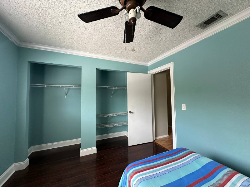 106 Coralwood Cir - Photo 3 of 5