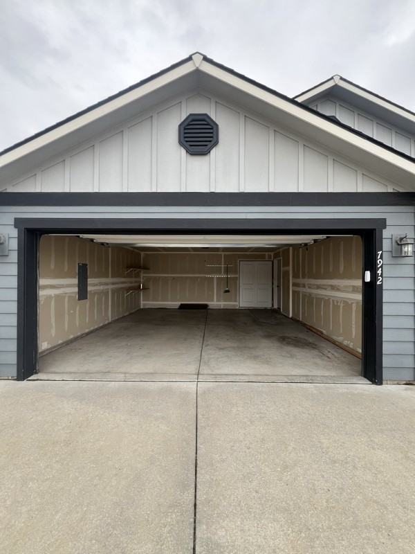 7942 W Kayak Ct - Photo 3 of 16