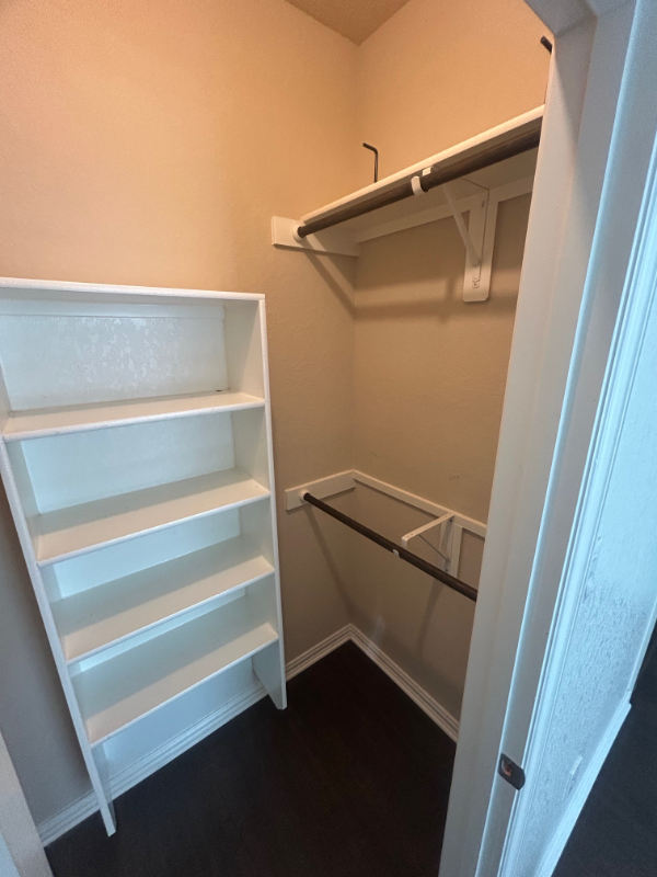 724 Decathlon St - Photo 3 of 9