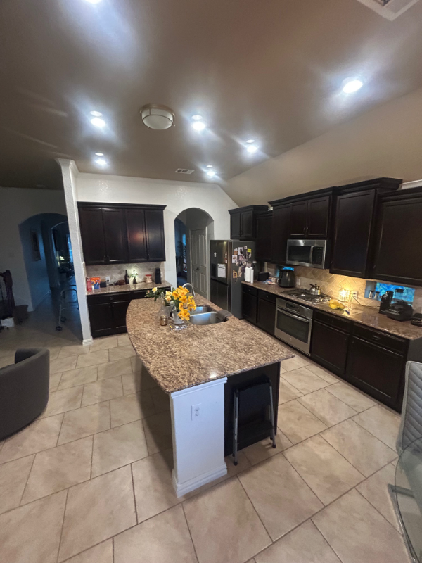 724 Decathlon St - Photo 4 of 9