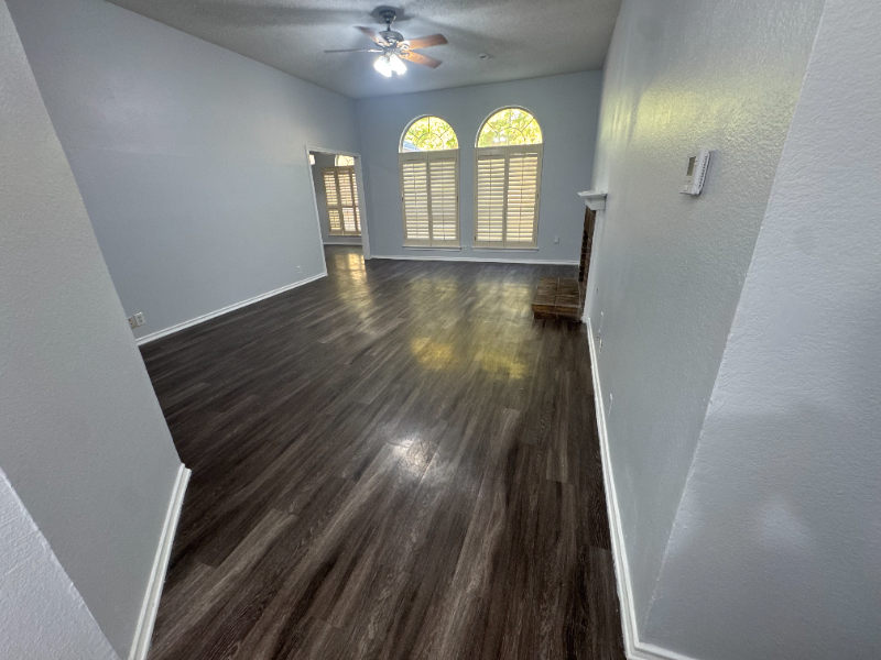 7504 Bear Lake Dr - Photo 3 of 20