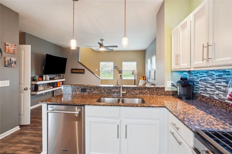 2102 High St - Photo 5 of 14