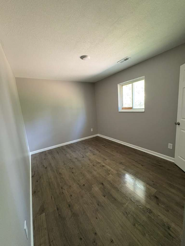 2601 E Oakbrook Dr #B - Photo 7 of 7