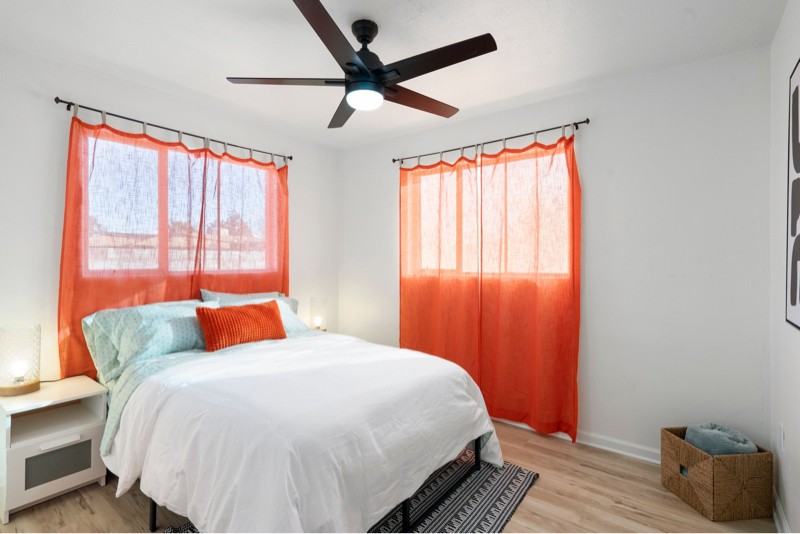 1414 N Cameron Ave - Photo 5 of 10