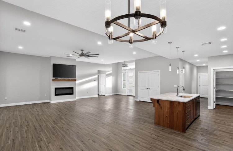 1838 Wn - Photo 5 of 20