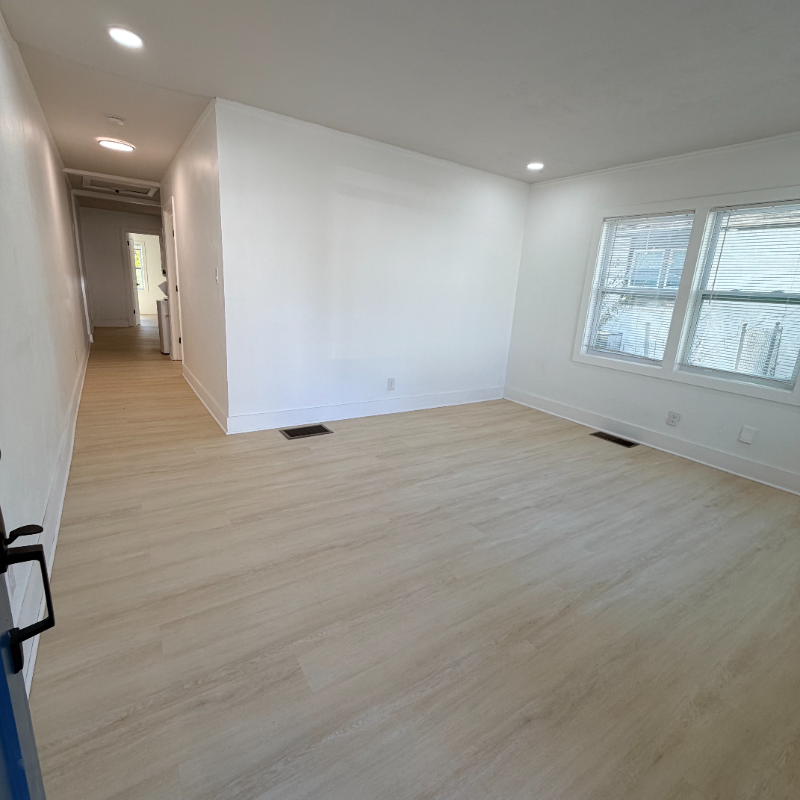 1338 Sharon St Nw - Photo 3 of 15