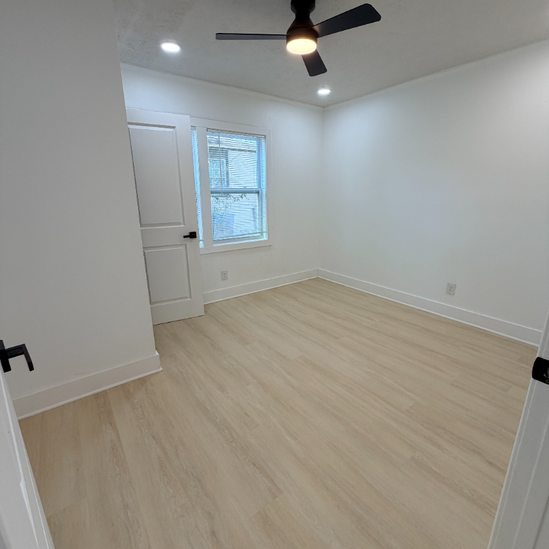 1338 Sharon St Nw - Photo 6 of 15