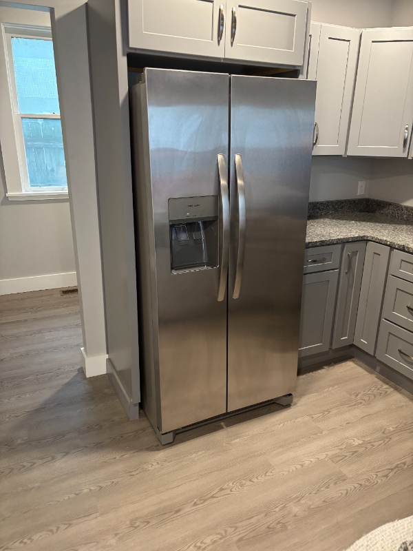 523 W 17th St #1 - Photo 2 of 8