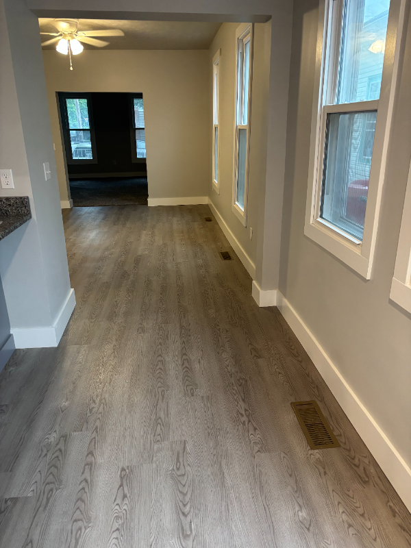 523 W 17th St #1 - Photo 4 of 8