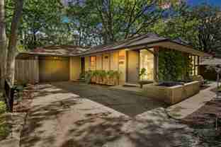 435 Lynn Ter - Photo 1 of 1