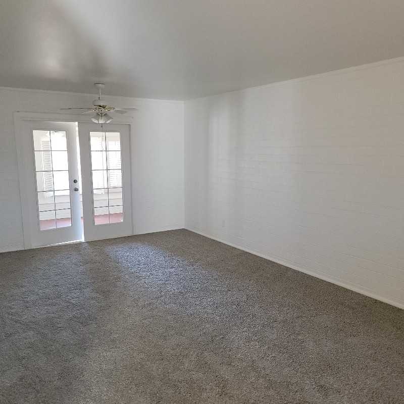 10613 W El Rancho Dr - Photo 3 of 20