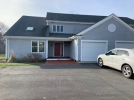 featured image of 2 Beatrice Ln