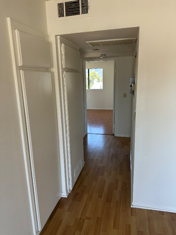 919 E Windsor Rd #6 - Photo 7 of 20