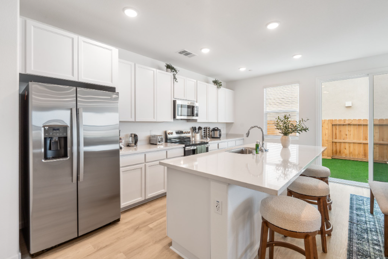 8304 Eleodoro Way - Photo 6 of 20