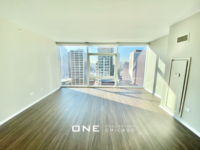 190 E Illinois St #3005 - Photo 4 of 19
