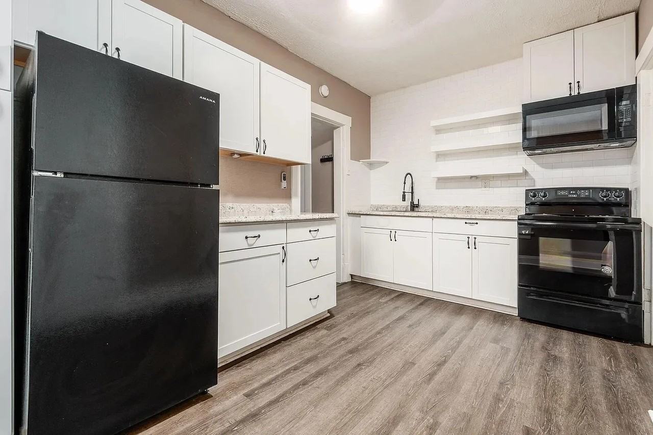 440 S Ohio Ave #440 - Photo 3 of 21