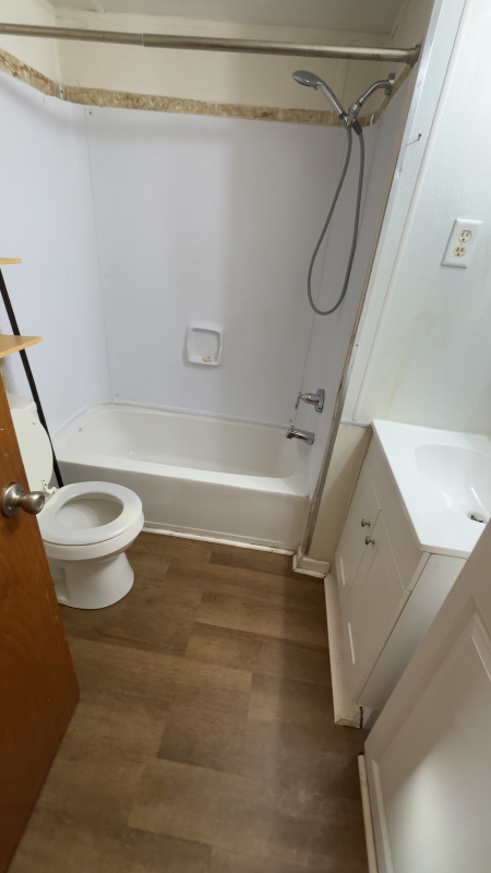 1716 E Market Ave #5 - Photo 3 of 11
