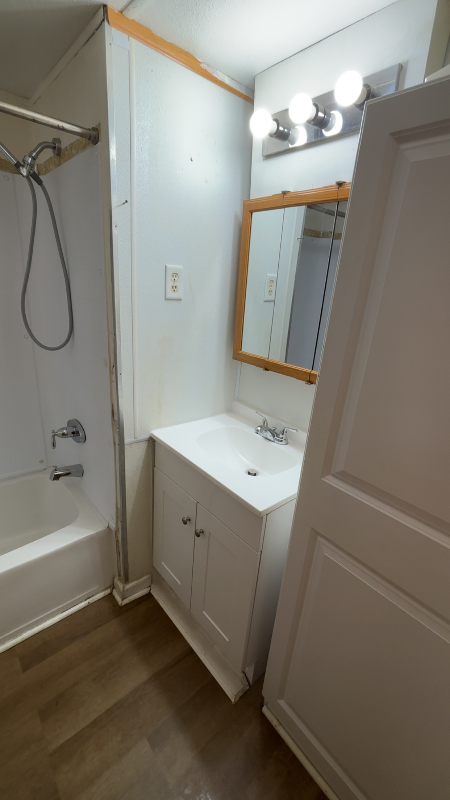 1716 E Market Ave #5 - Photo 5 of 11