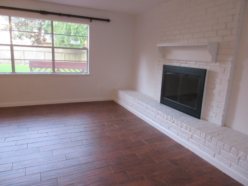 17318 Edsall Dr - Photo 2 of 19
