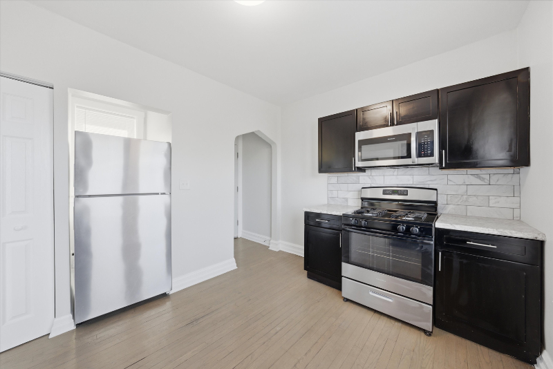 11434 S Indiana Ave #1 - Photo 5 of 10