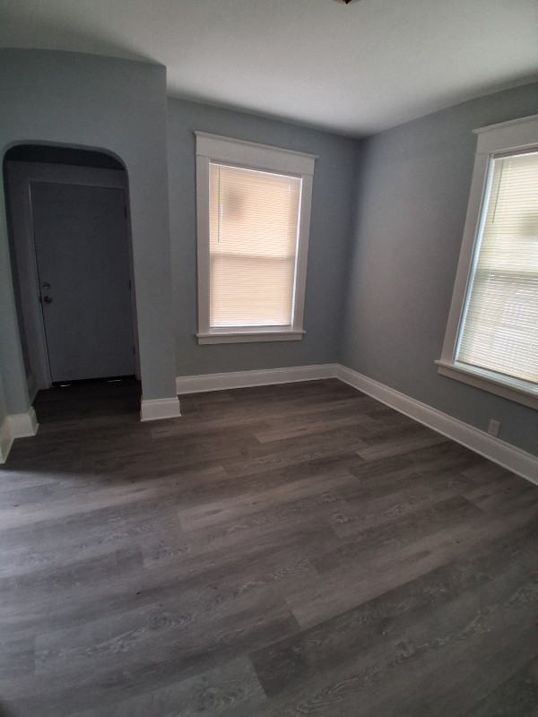 2875 W Grant St - Photo 4 of 5