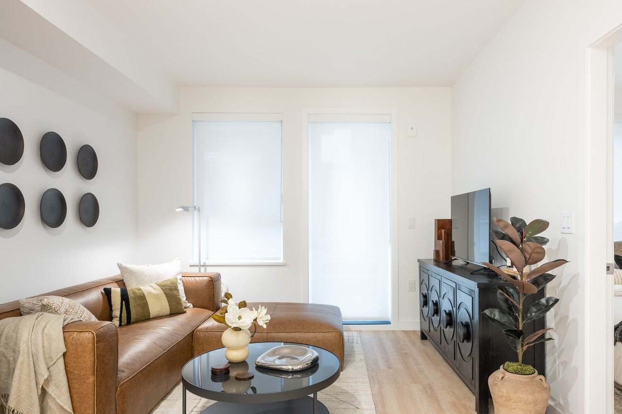 kira - Photo 6 of 19