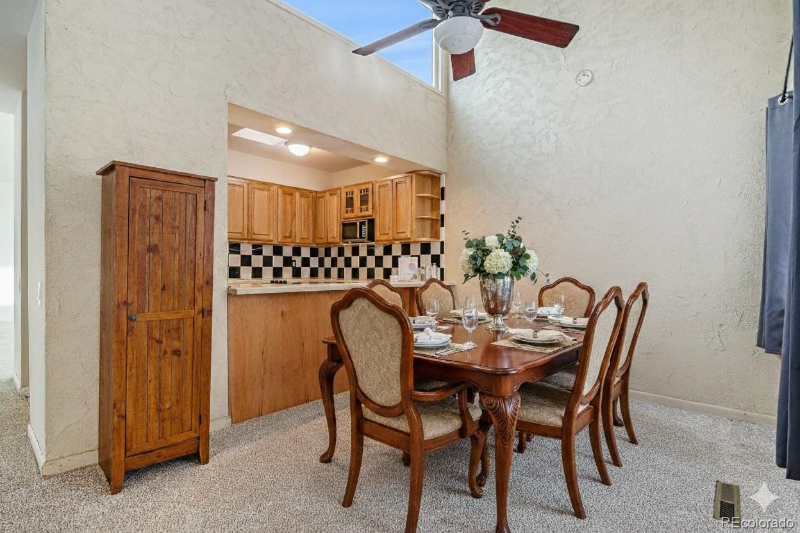 5532 S Greenwood St - Photo 5 of 10