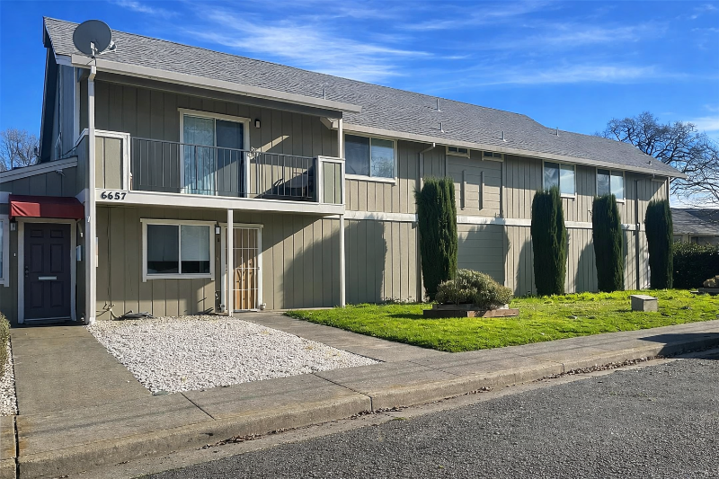 6627 Blue Heron Dr #A - Photo 3 of 15