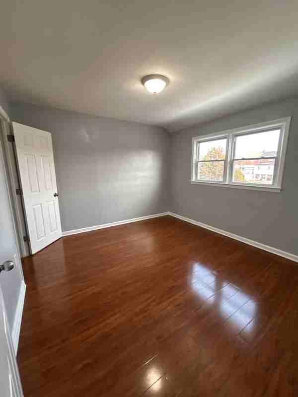 1409 Nicolay Way - Photo 6 of 15