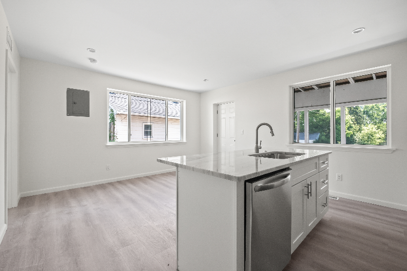 34 Cross St #3 - Photo 4 of 21
